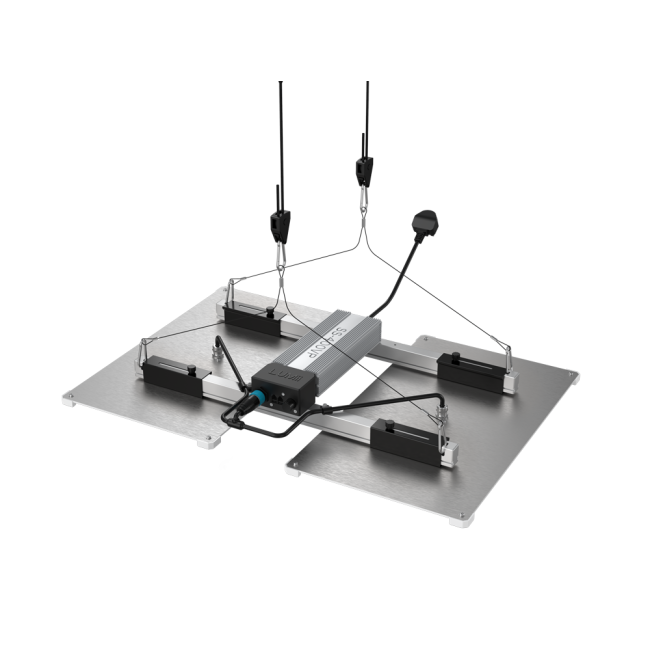 LUMii Black Blade 400W LED-Leuchte mit Aufhängung und zwei verstellbaren Lichtplatten
