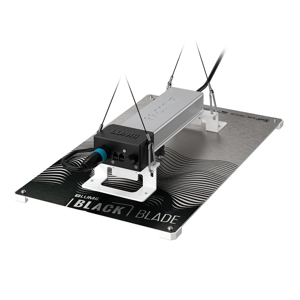 LUMii Black Blade 200 W LED Detailansicht